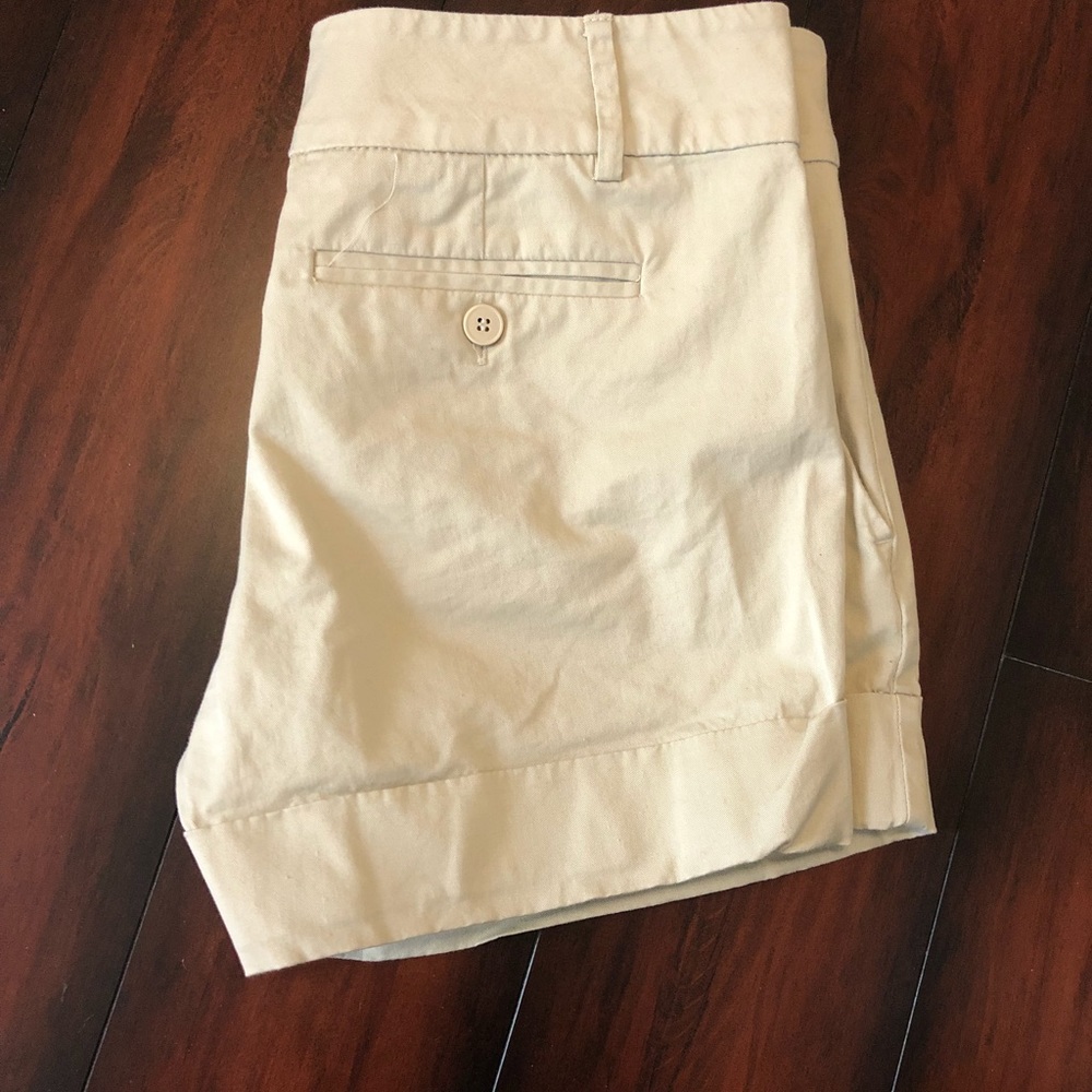 Shorts - Picture 2 of 3
